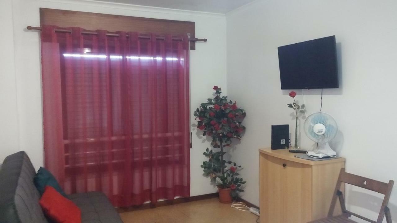 Telheiras Apartment *